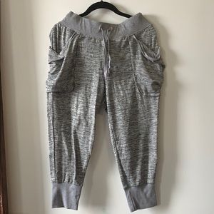 REFLEX athletic capris